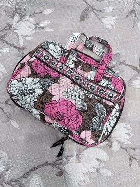 Vera Bradley Good Book Cover Mocha Rouge Quilted Zippered Bible Tablet Journal